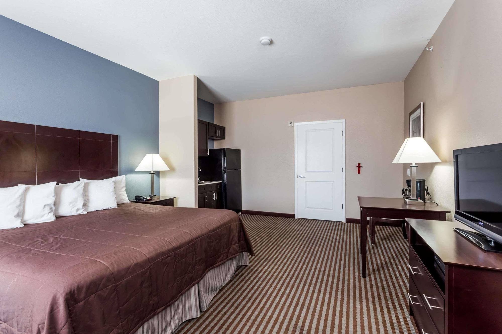 Atria Inn & Suites Three Rivers Zewnętrze zdjęcie